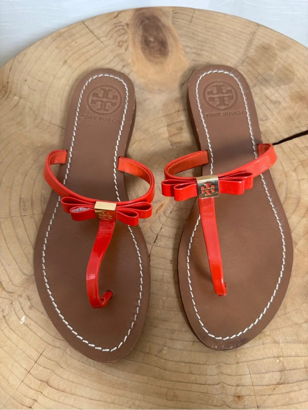 TORY BURCH Red Orange Patent Bow Sandals | Size 7.5